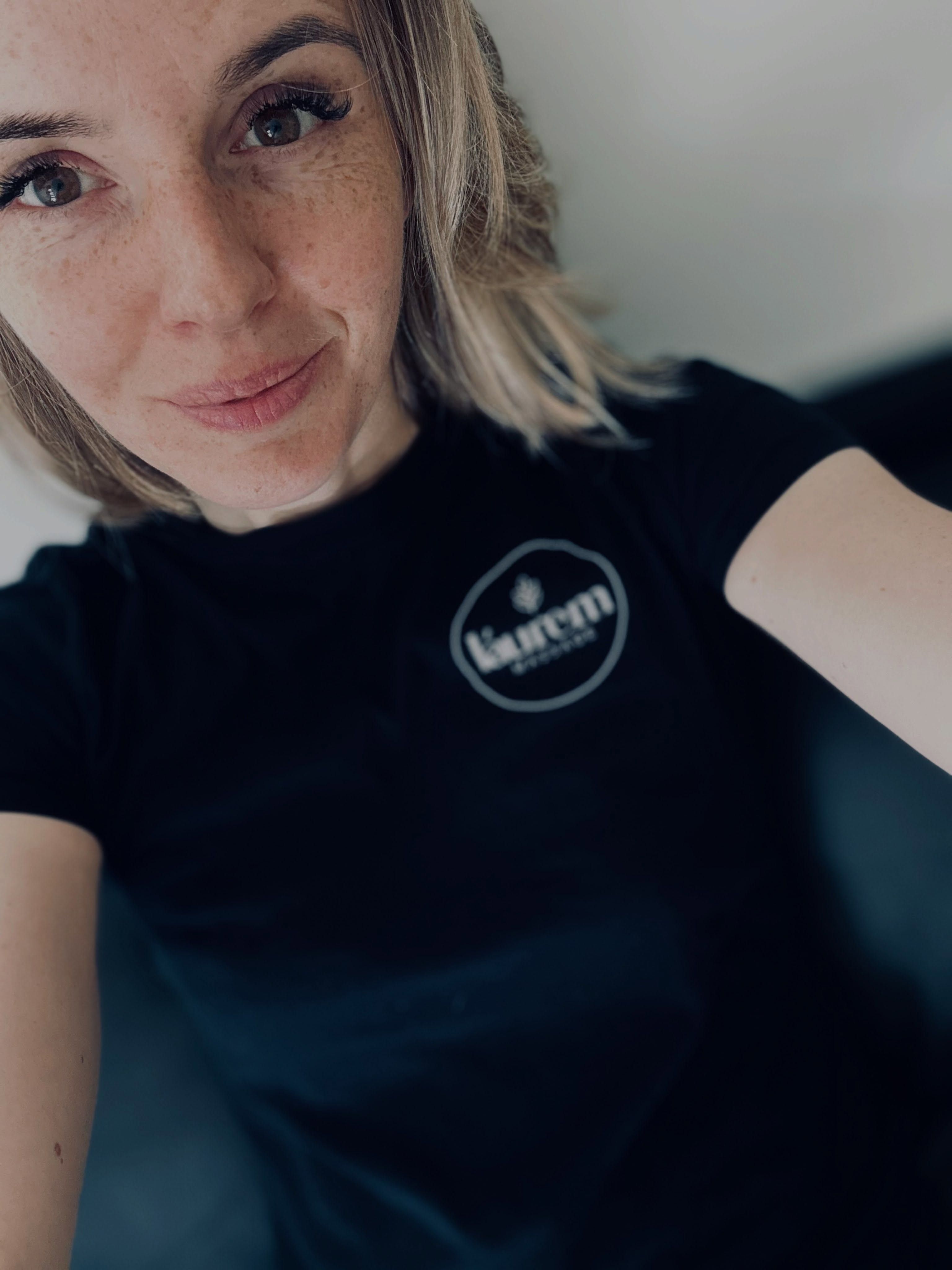 Laura, Láurem kūno terapeutė ir MAJA kūrėja